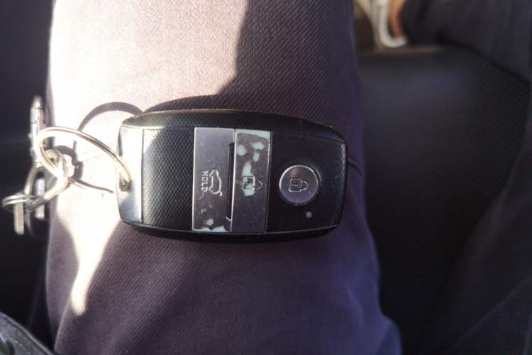 Used Kia kx1 Stonic 2019 1.4L Automatic Fun Edition China VI Vehicle Key