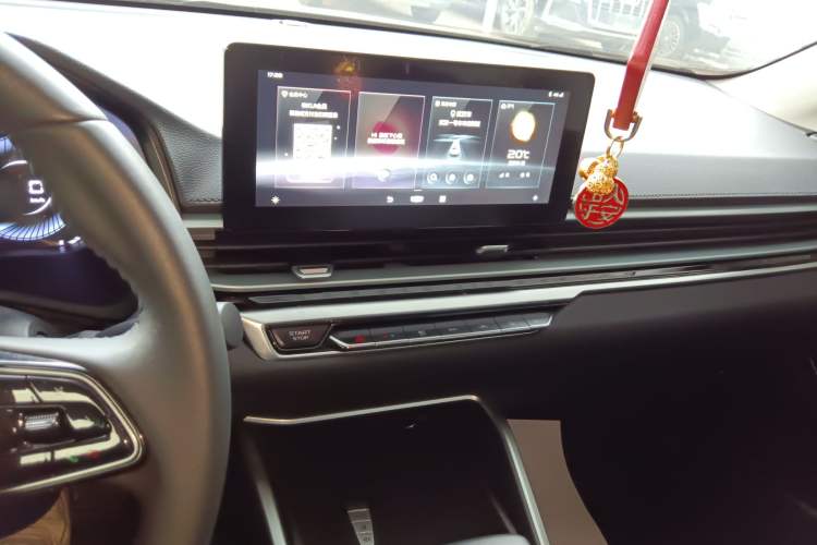 Used Geely Auto Emgrand 2022 4th Generation 1.5L CVT Luxury Model Audio And AC Panel