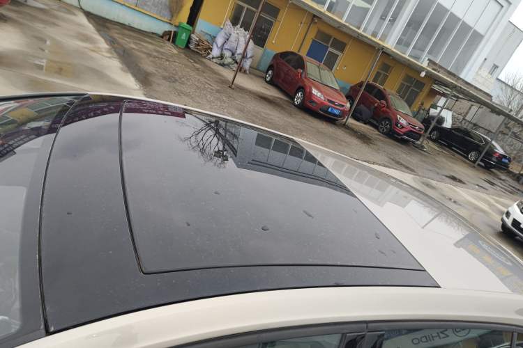 Used Volkswagen Golf 2014 1.4TSI Automatic Luxury Model
