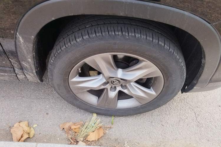 Used Toyota Highlander 2017 2.0T Four-Wheel Drive Luxury Edition 7 Seats