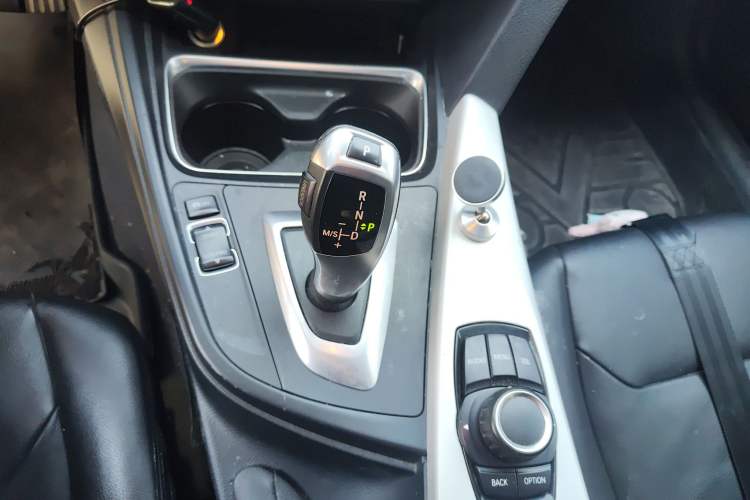 Used BMW 3 Series 2014 320i Sport Edition
