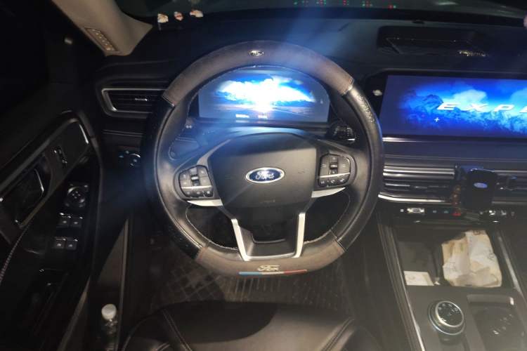 Used Ford Explorer 2023 EcoBoost 285 Four-Wheel Drive Stylish Plus Version 7 Seats