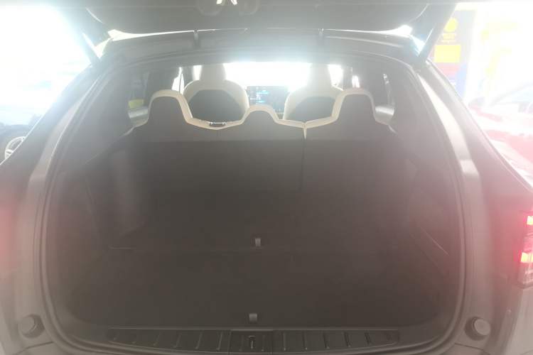 Used Tesla Model X 2023 Dual-Motor All-Wheel-Drive Version Trunk