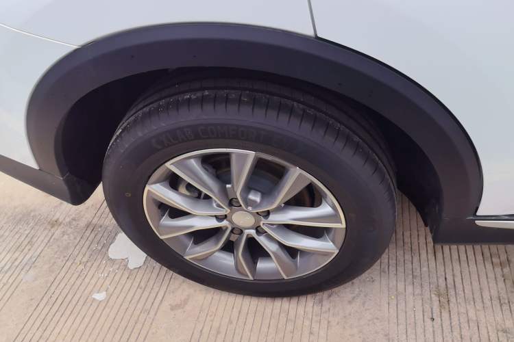 Used Roewe RX5 2025 PLUS 330TGI Automatic Trendsetting Smart Edition Exterior 8