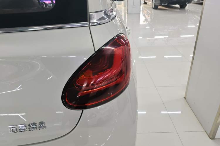 Used Wuling Bingo 2023 333 km Lingxi Connected+ Version
