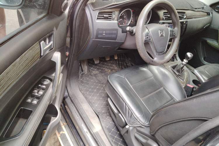 Used Zotye T600 2015 1.5T Manual Luxury Model Driver Seat