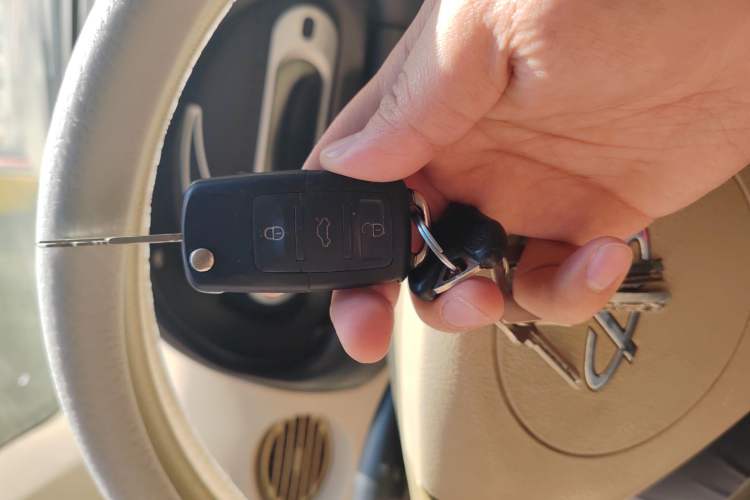 Used Chery QQ3 2012 Stylish Edition 1.0L Manual Start-Up Model
