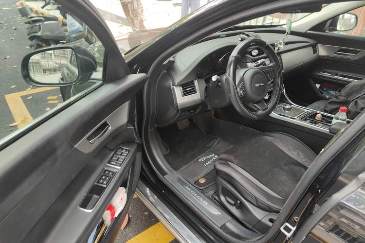 Used Jaguar XFL 2017 XFL 2.0T 240PS Luxury Edition