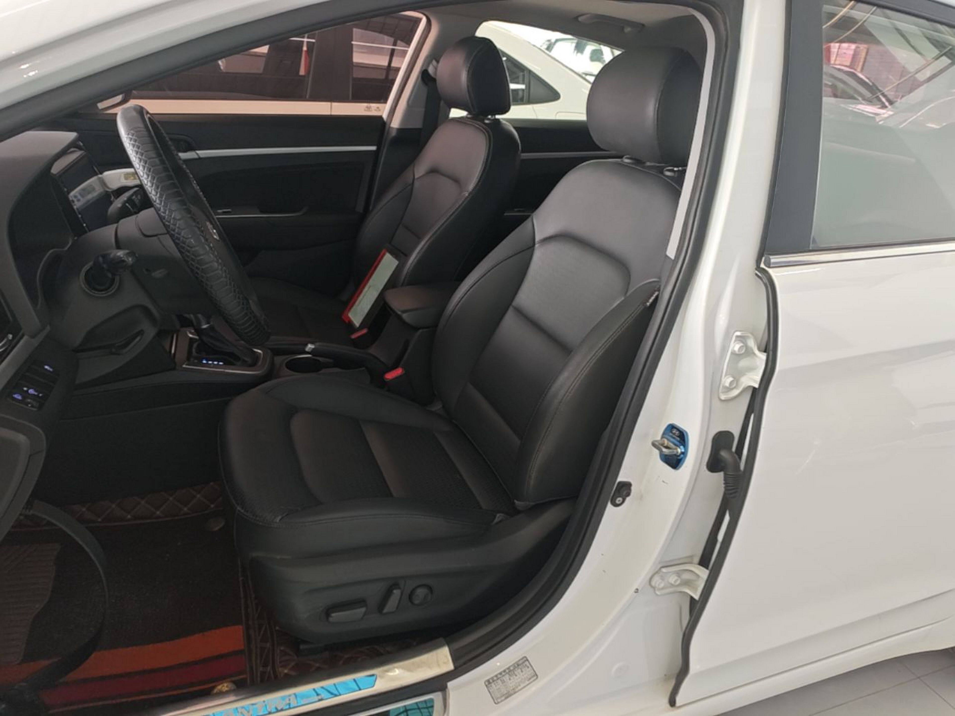 Avant de la voiture