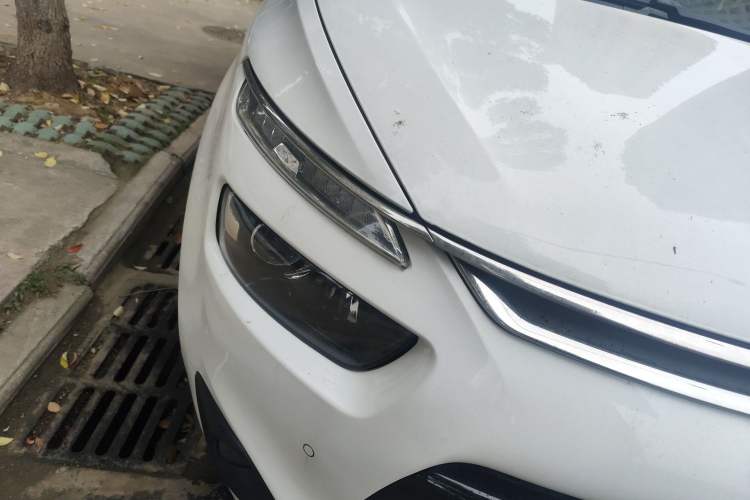 Used Citroen C4 Picasso 2015 1.6T Luxury 5-Seat Model Right Front Headlight