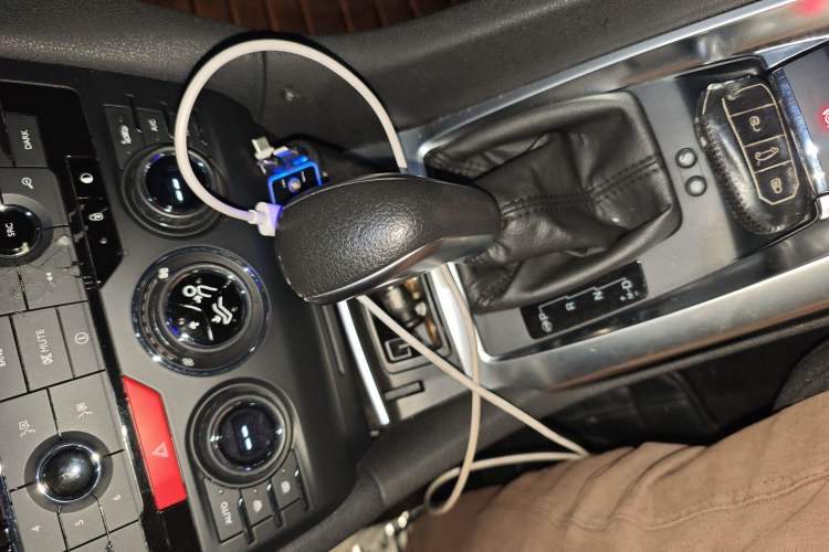 Used DS 6 2017 1.6T Luxury Edition THP160 Gear Lever