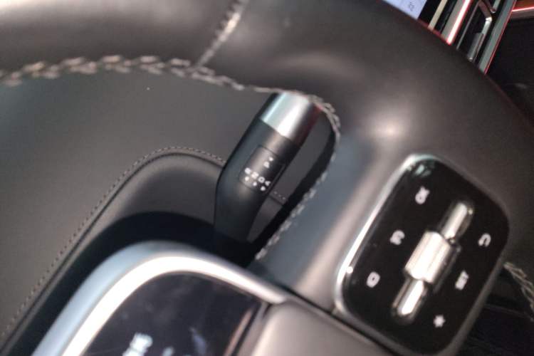 Used Li Auto L8 2023 Pro Model Gear Lever