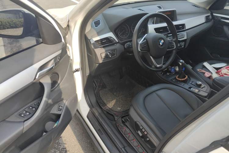 Used BMW X1 2016 sDrive18Li Premium Edition
