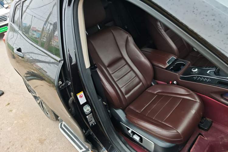 Used Wey VV7 2019 Upgraded Model 2.0T Ultra-Luxury Version China VI Standard