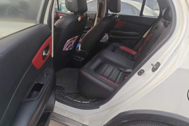 Used Haval H1 2015 1.5L AMT Luxury Model