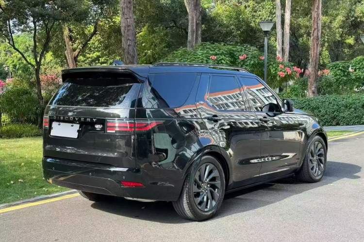 Used Land Rover Discovery 2023 360 PS R-Dynamic S