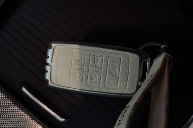 Used Jaguar XEL 2024 2.0T 250 PS R-DYNAMIC S Advanced Sport Edition