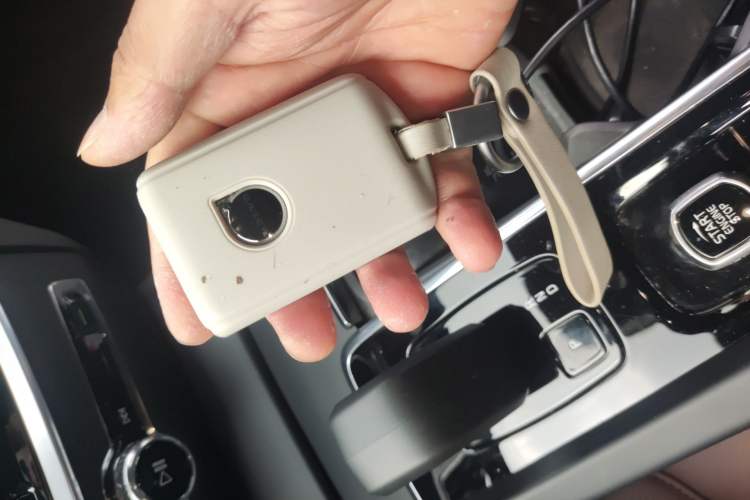 Used Volvo S60 2025 B4 Zhiyi Luxury Edition Vehicle Key