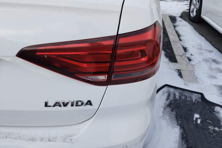 Used Volkswagen Lavida 2019 Lavida Start 1.5L Automatic Trendy Version China VI Standard
