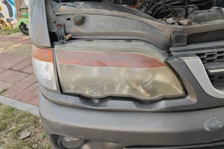 Used FORTHING Lingzhi 2012 Commercial Version 1.6L Special Offer Model
