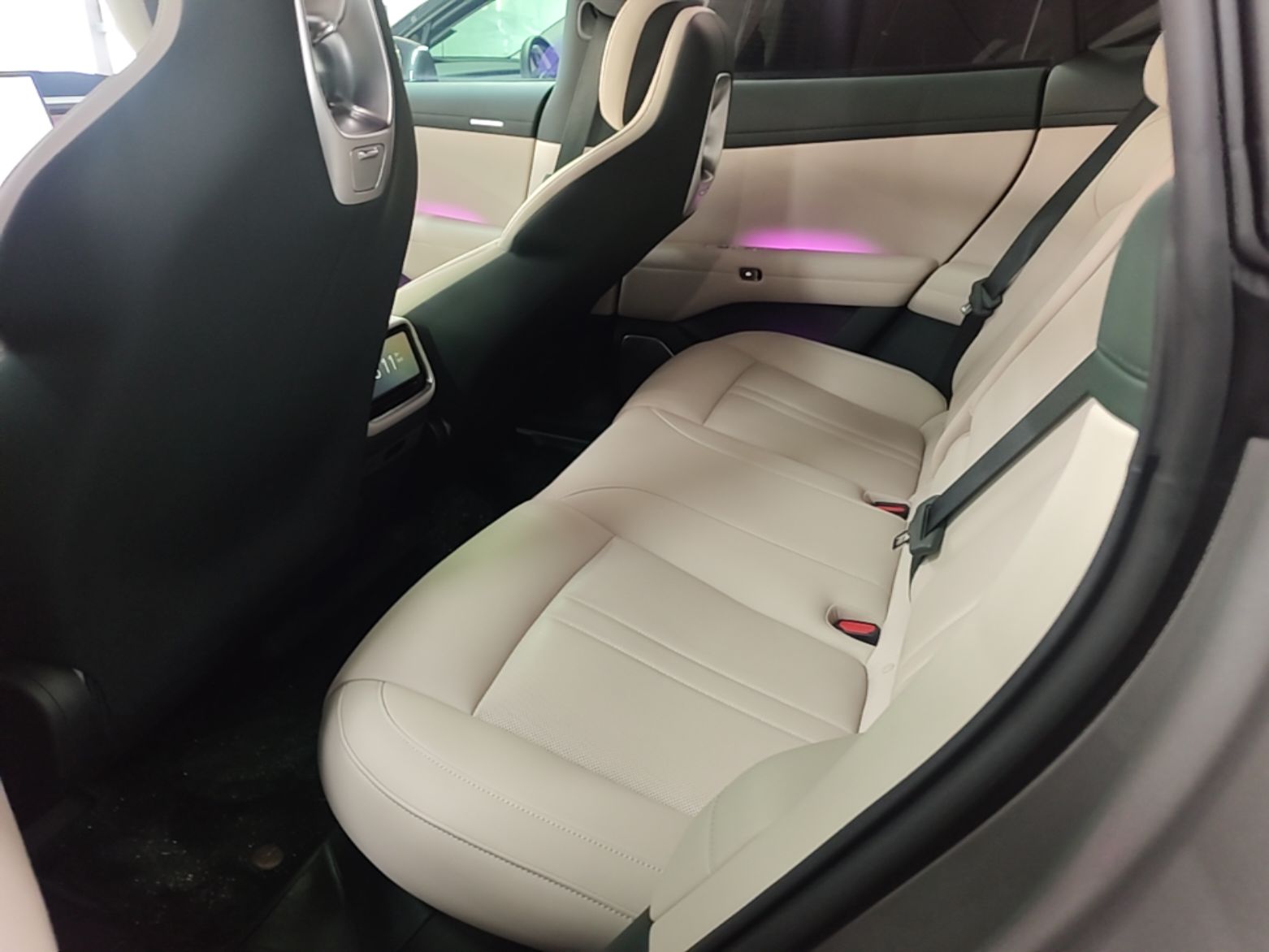 Xiaomi Auto YU7 2025 Ultra-Long Range Rear-Wheel Drive Version — снимка 20