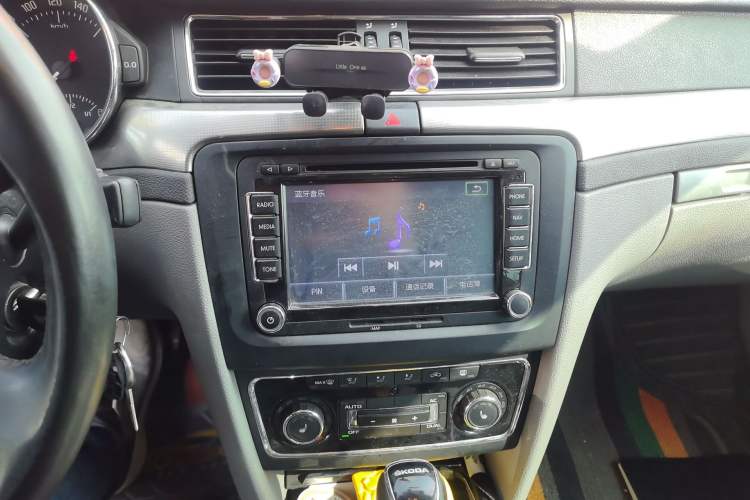 Used Skoda Superb 2013 1.8TSI Automatic Yashi Edition
