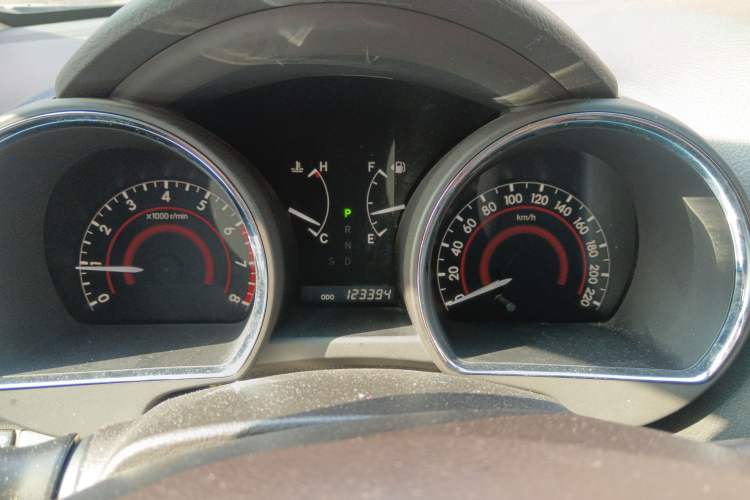 Used Toyota Highlander 2012 2.7L Two-Wheel Drive 7-Seater Luxury Navigation Edition