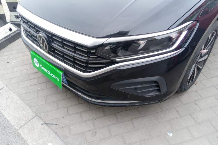 Used Volkswagen Passat 2025 Outstanding Model 330TSI Elite Edition
