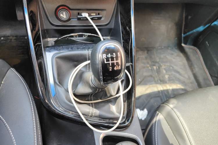 Used Baojun 530 2019 1.5T Manual Luxury 7-seater National V Gear Lever