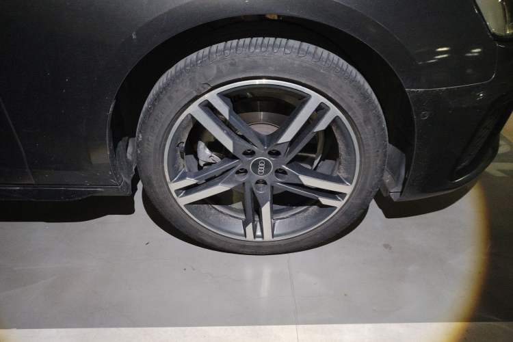 Used Audi A4L 2022 40 TFSI Luxury Dynamic Model