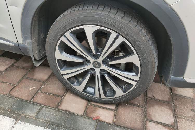 Used Roewe RX5 eMAX 2020 500 PHEV Smart Cabin Flagship Edition Right Front Wheel Hub