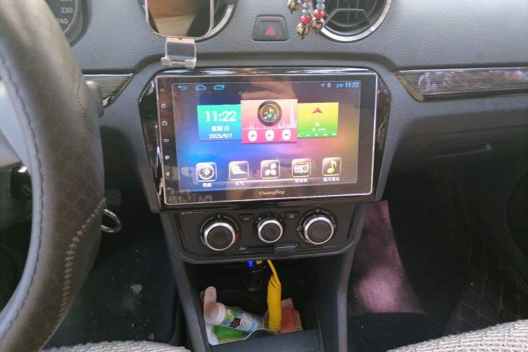 Used Volkswagen Jetta 2017 1.5L Manual Fashion Edition Audio And AC Panel