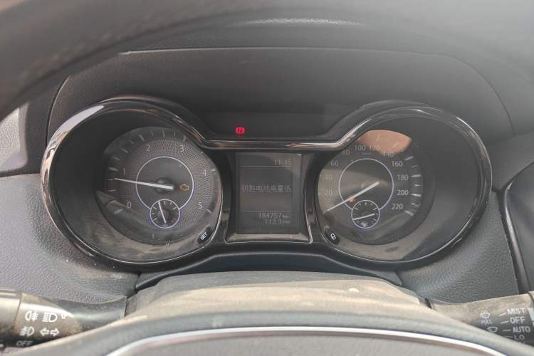 Used JMC Yuhu 7 2020 2.0T Diesel Manual Two-Wheel Drive Comfort Edition Short Wheelbase China VI Standard JX4D20A6L Instrument Cluster