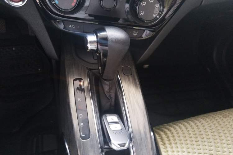 Used Honda XR-V 2017 1.8L EXi CVT Comfort Version Gear Lever