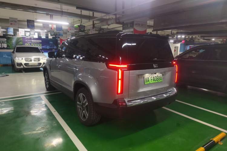 Used Polestones 01 2023 All-Purpose 7-Seater Version
