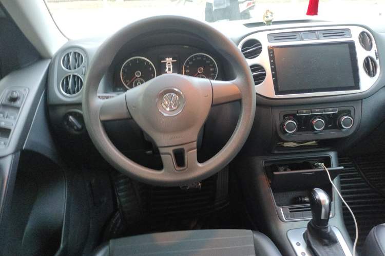 Used Volkswagen Tiguan 2015 1.8TSI Automatic Two-Wheel Drive Trend Edition