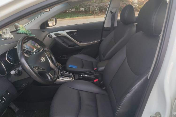 Used Hyundai Elantra (5th Generation / Langdong) 2013 1.6L Automatic Luxury Model