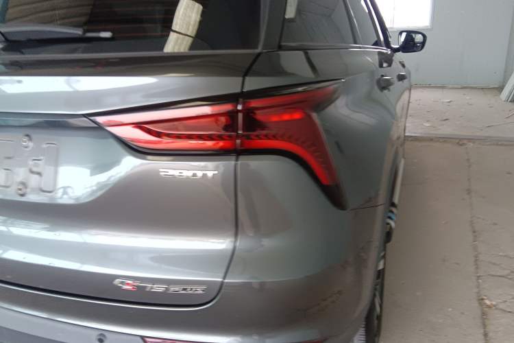 Used CHANGAN CS75 PLUS 2020 1.5T Automatic Luxury Version Right Rear Taillight