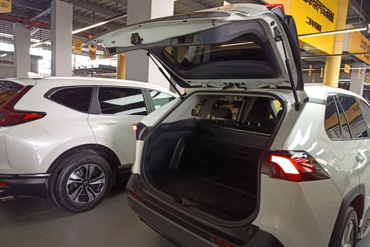 Used Toyota RAV4 2020 2.0L CVT Two-Wheel Drive Fashion Edition