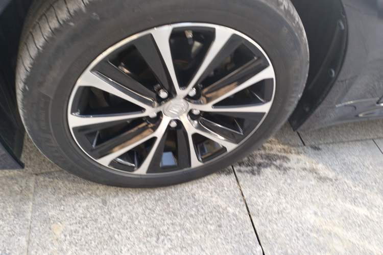 Used Toyota Crown 2018 2.0T Fashion Edition
