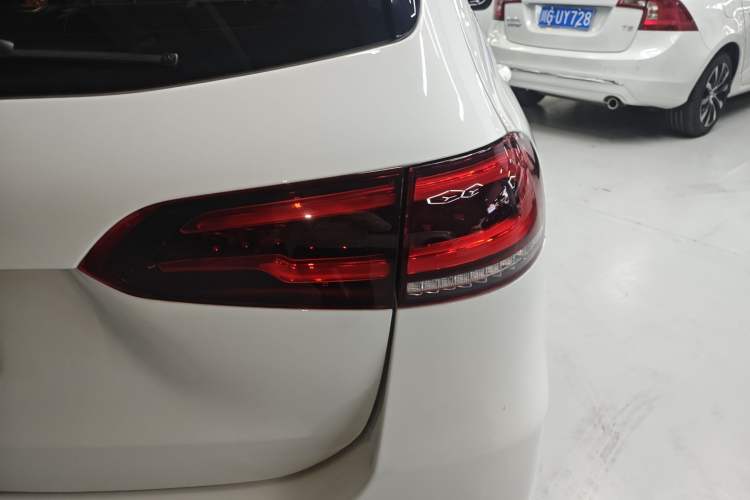 Used Mercedes-Benz B-Class 2022 Updated B 200 Fashion Edition Right Rear Taillight