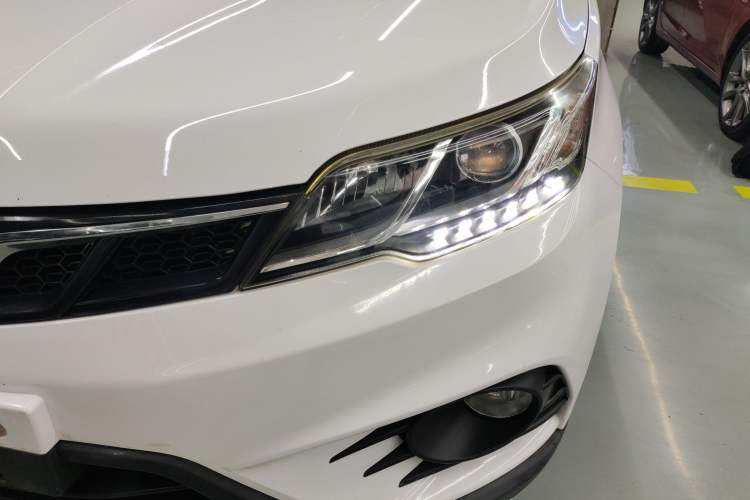 Used Soueast DX3 2018 1.5T CVT Luxury Model