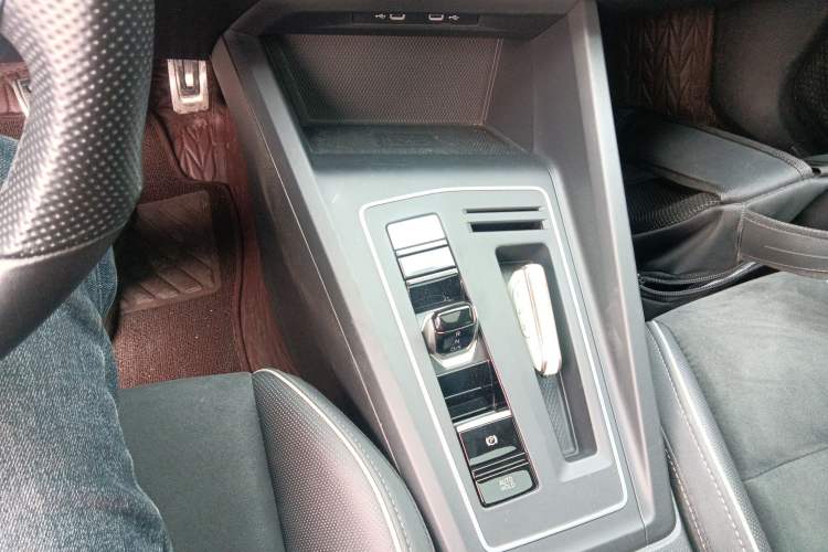 Used Volkswagen Golf 2021 280TSI DSG R-Line
