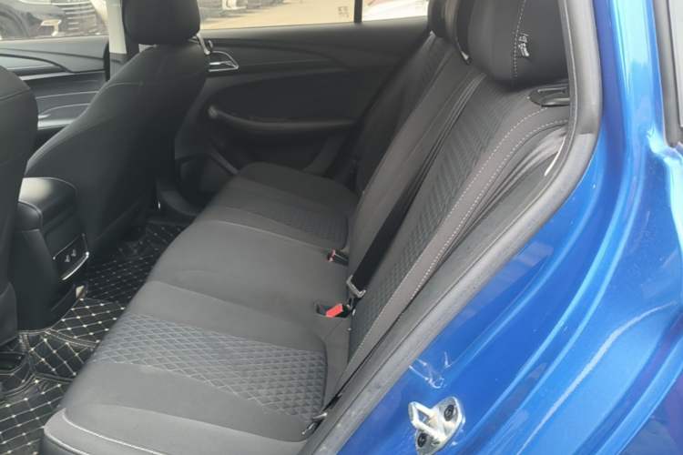 Used Roewe i5 2019 1.5L Automatic 4G Connected Linghao Edition Left Rear Seat