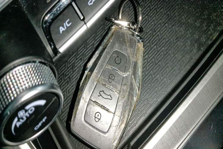 Used Geely Auto Coolray 2020 PRO 260T DCT Knight Vehicle Key
