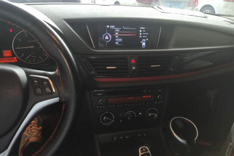 Used BMW X1 2015 sDrive18i Fashion Upgrade Edition