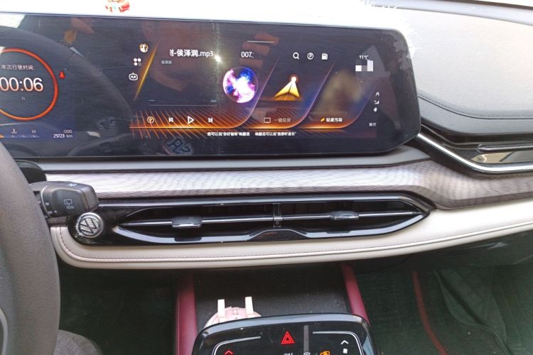 Used SOL QX 2021 300T DCT Prestige Smart Connectivity Version Audio And AC Panel