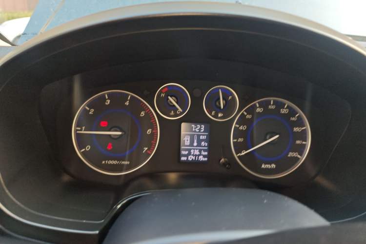 Used JMC Baodian 2018 2.9T New Value-Packed Two-Wheel-Drive Diesel Comfort Version with Standard Cargo Bed – JX4D30B5L