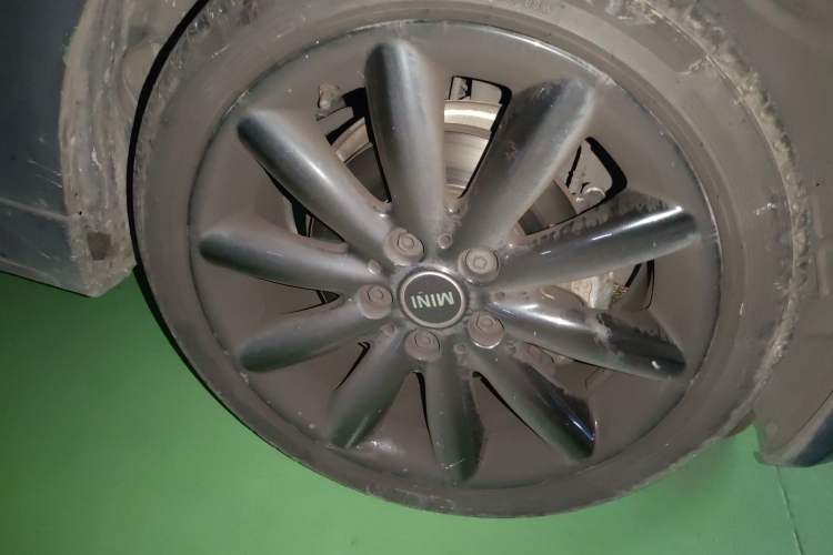 Used MINI 2020 1.5T COOPER Artist Right Front Wheel Hub