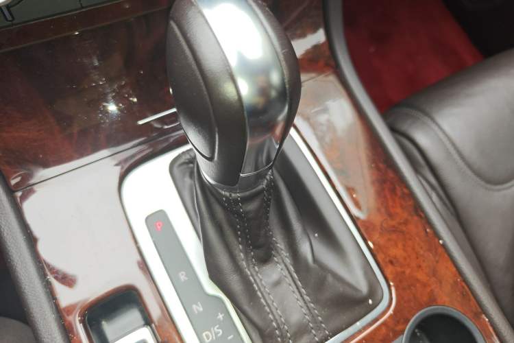 Used Volkswagen Touareg 2011 3.0 TSI Standard Version